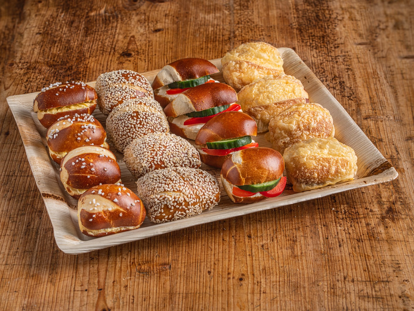 16er Mini Laugengebäck Platte - bärlifood Business Catering