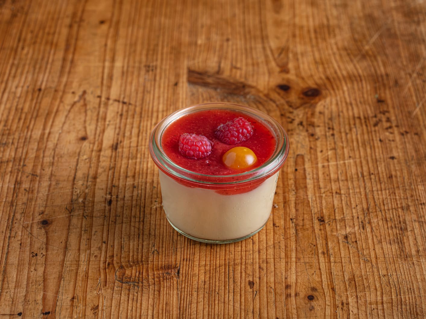Erdbeer Panna Cotta - bärlifood Business Catering