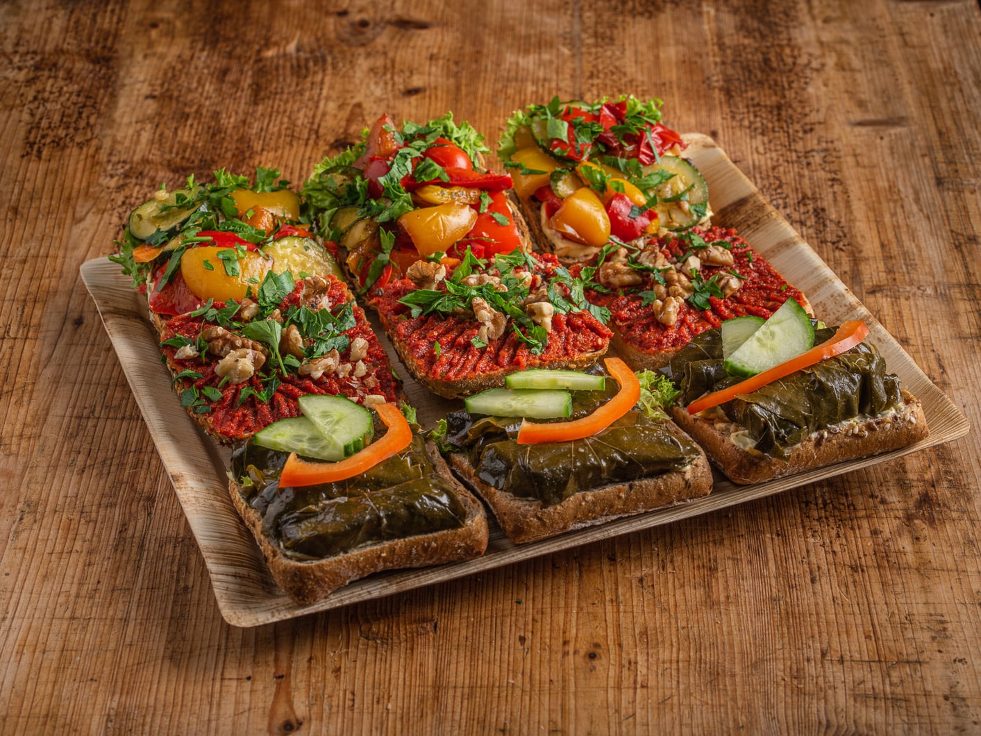 9er Vollkorn-Brötchen Platte VEGAN - bärlifood Business Catering