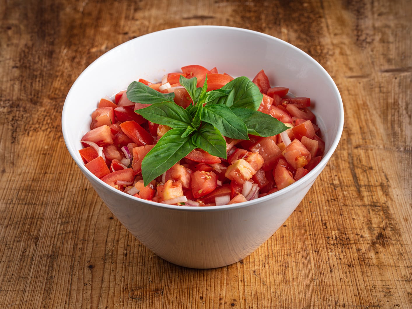 2,5 l Tomaten-Zwiebel Salat - bärlifood Business Catering