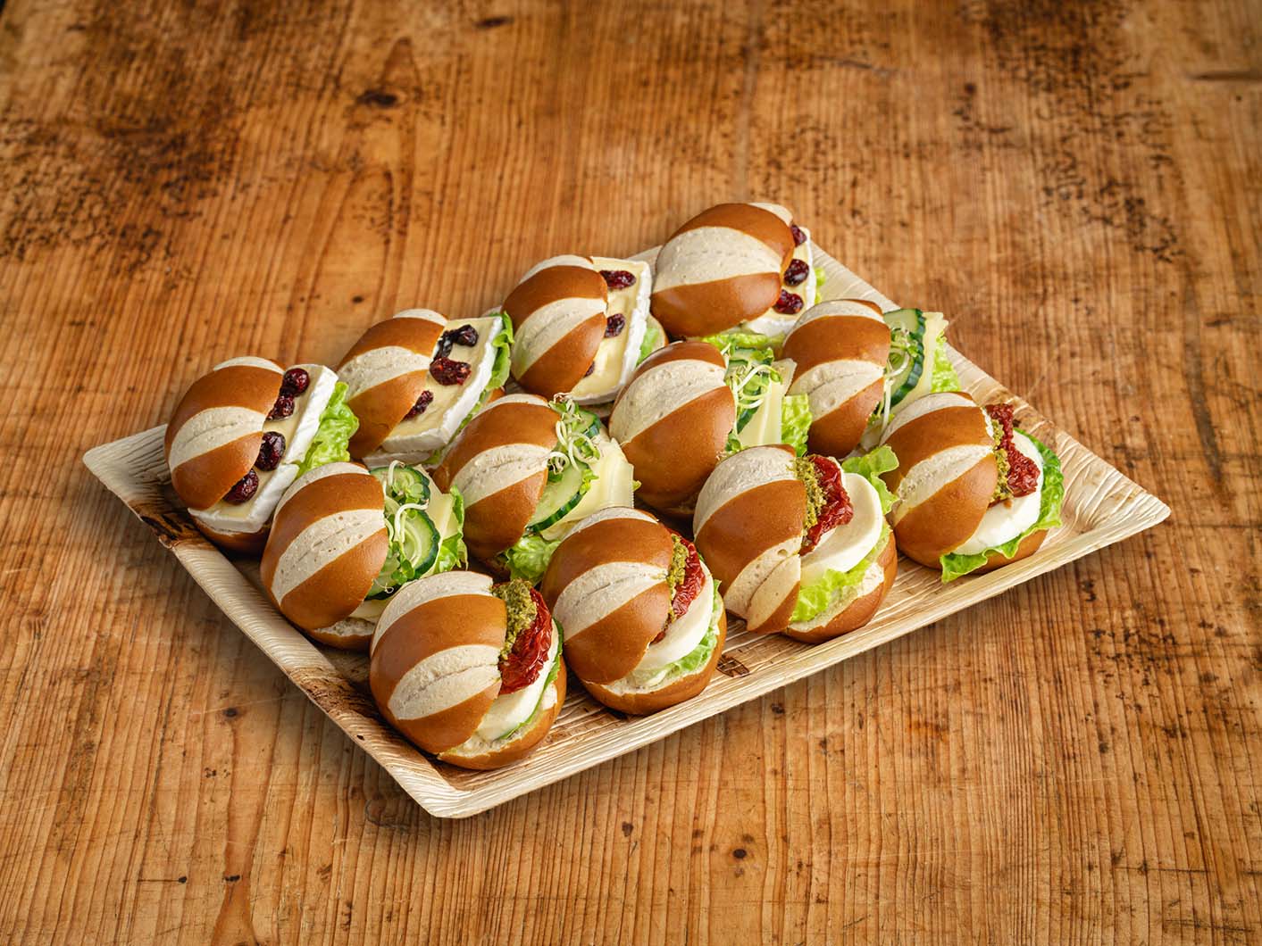 12er Mini Laugen Sandwich VEGGIE - bärlifood Business Catering