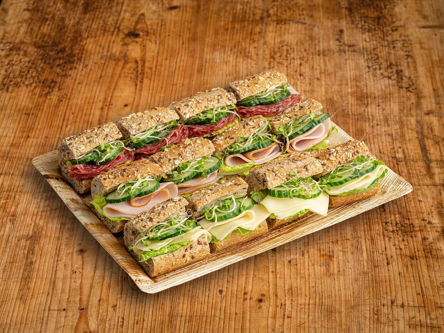 Belegte Brötchen &amp; Sandwich Platten - Business Catering online bestellen!